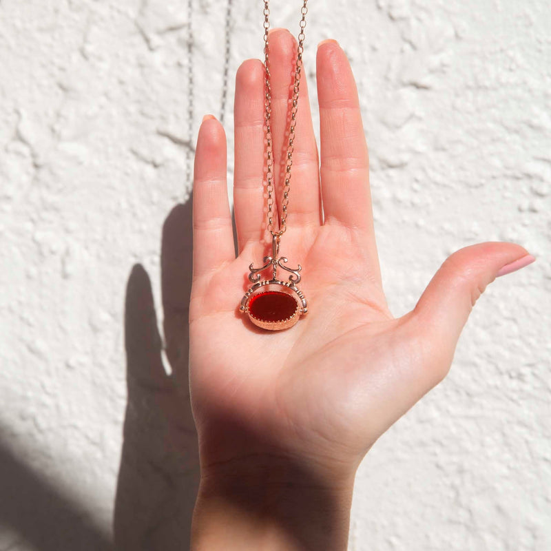 Callie 1980s Carnelian & Onyx Spinner & Chain 9ct Rose Gold Pendants/Necklaces Imperial Jewellery 