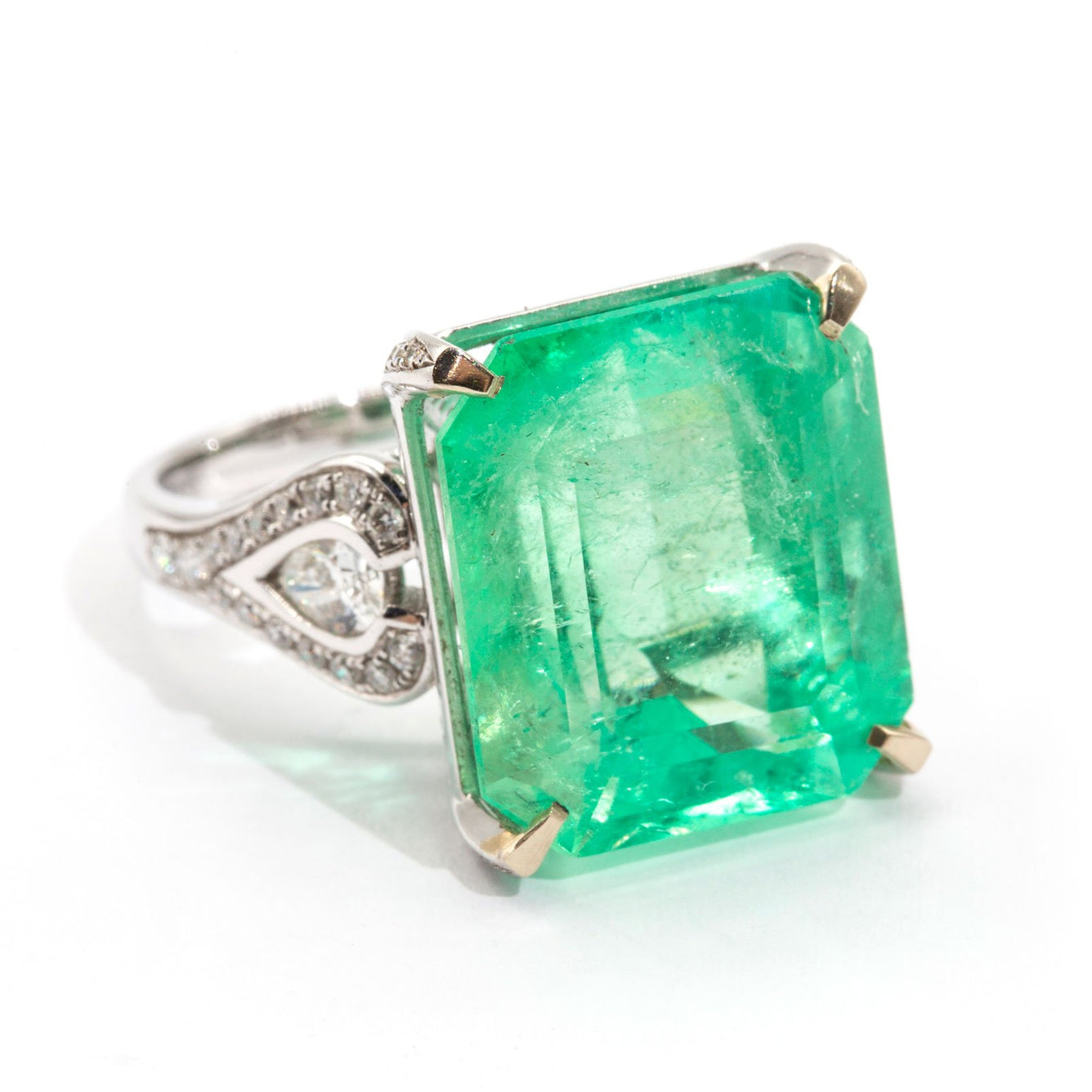 18.09 Carat Bright Green Emerald Diamond Vintage Ring in 18ct