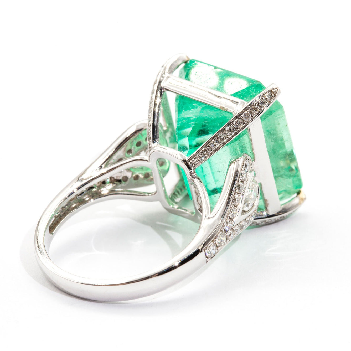 Devi Emerald & Diamond Ring Rings Imperial Jewellery - Auctions, Antique, Vintage & Estate 