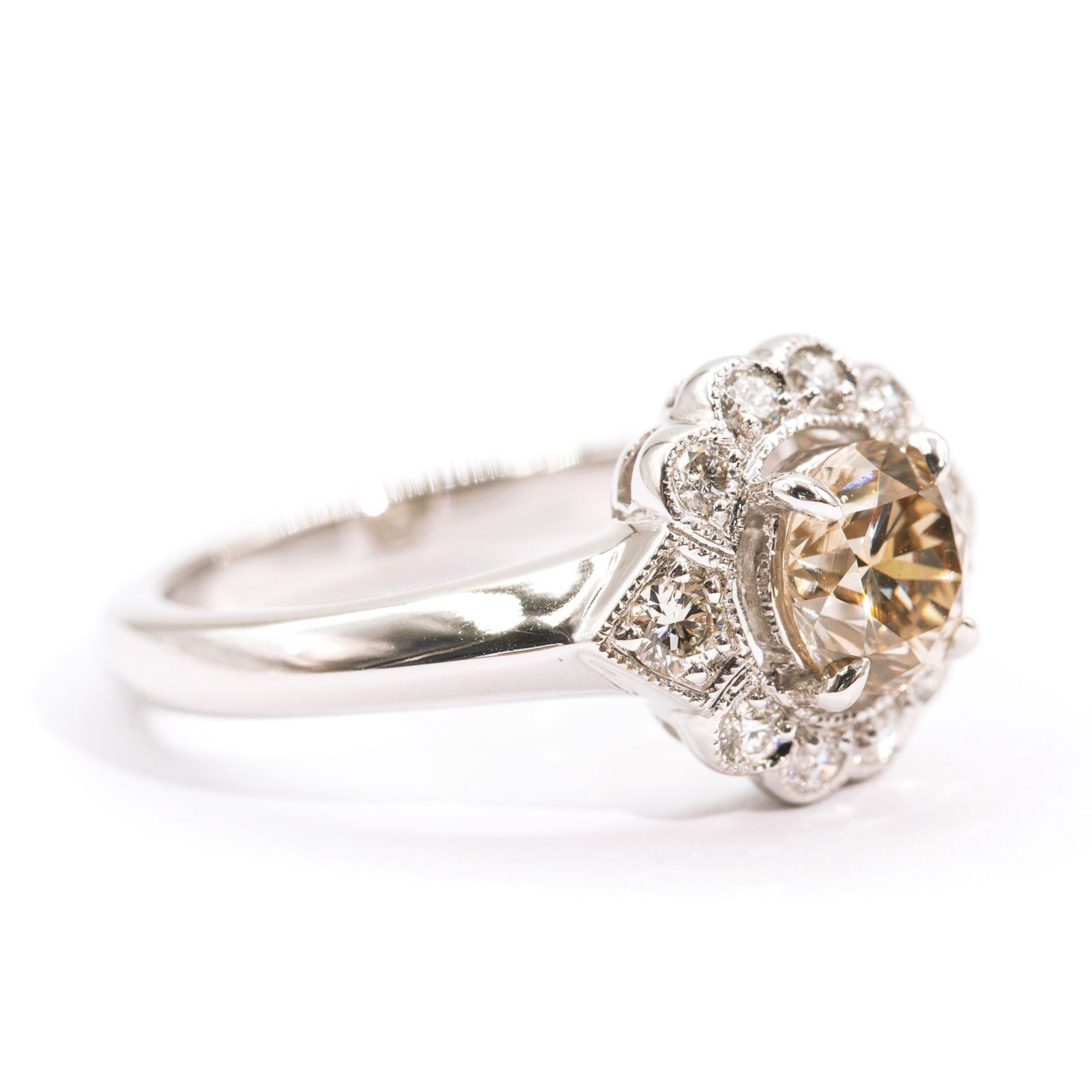 Champagne diamond ring vintage sales