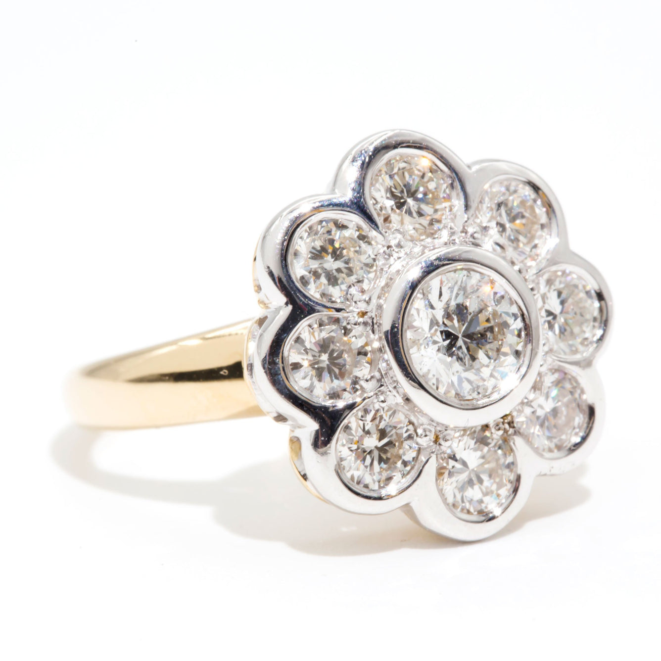 Diamond daisy ring yellow gold on sale