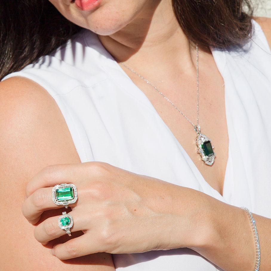 Retro Platinum 1.91 Carat Pear Diamond & 1.5 Carat Natural Emerald Toi –  QUEEN MAY