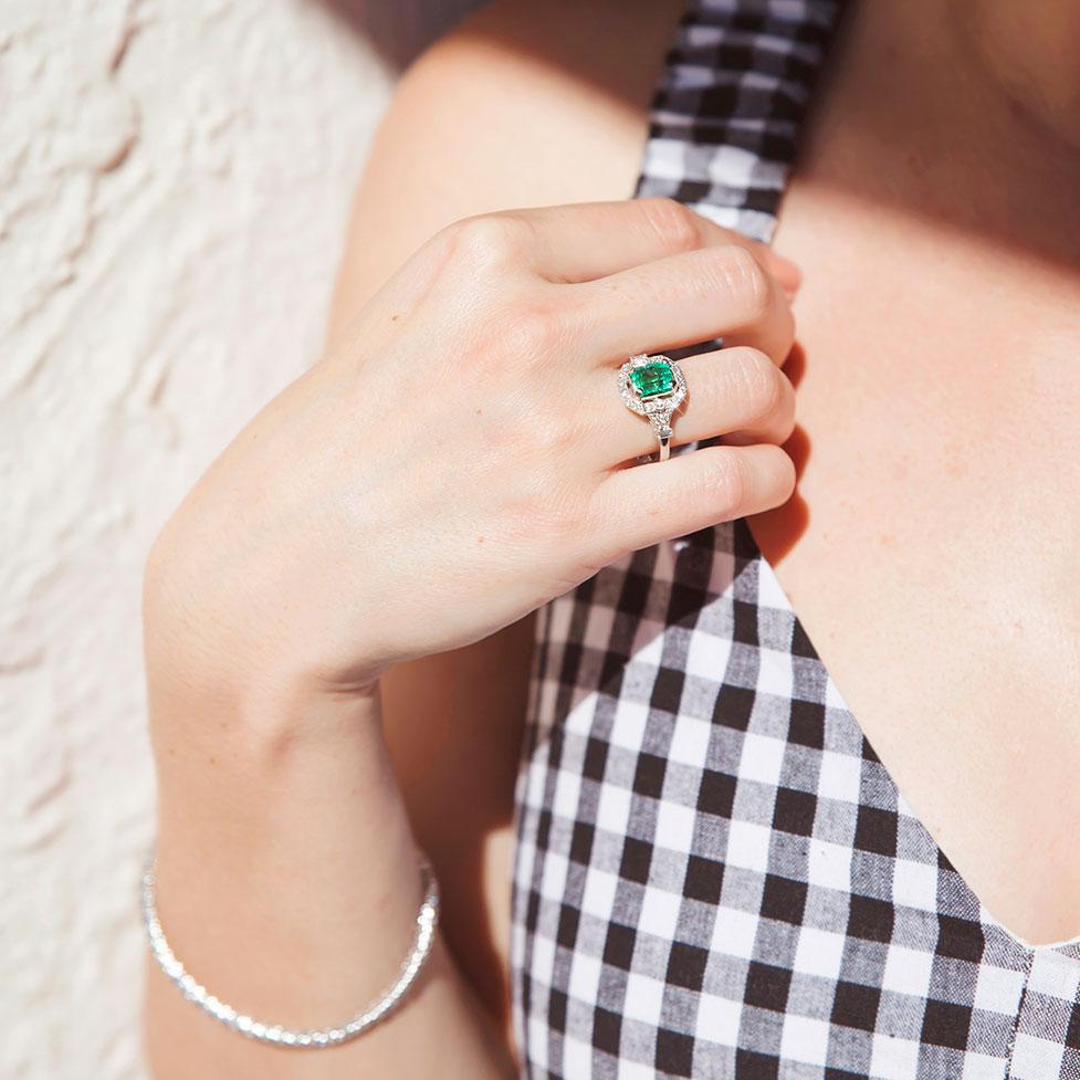 Florence Platinum Emerald and Diamond Vintage Ring Imperial Jewellery - Auctions, Antique, Vintage & Estate 