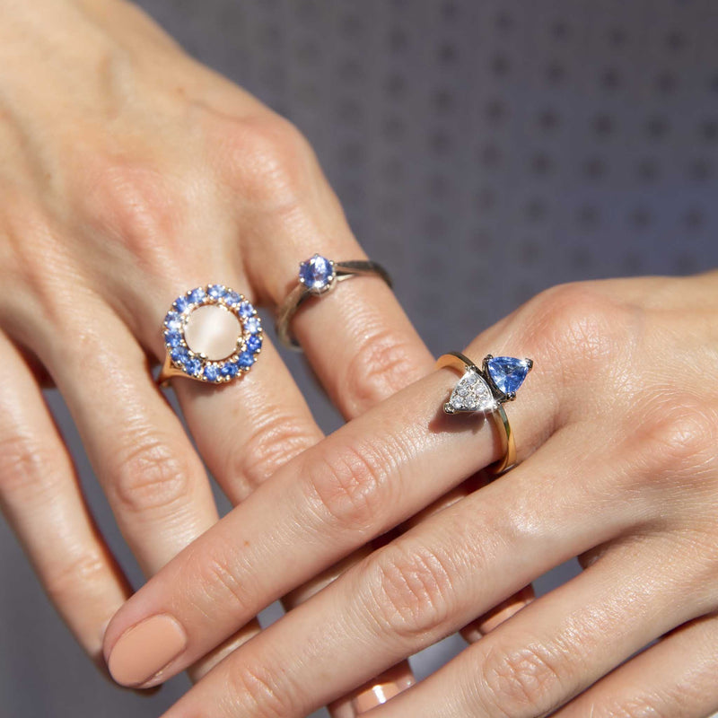 Hitomi Circa 1970s Moonstone & Sapphire Halo Ring 14ct Gold Rings Imperial Jewellery 