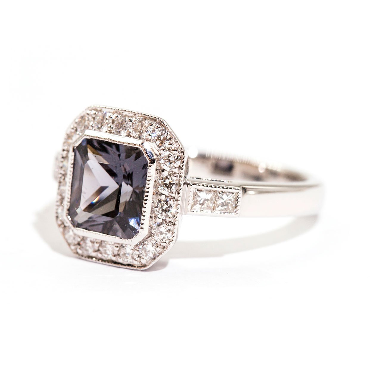 Lennie Spinel & Diamond Ring Ring Imperial Jewellery - Auctions, Antique, Vintage & Estate 