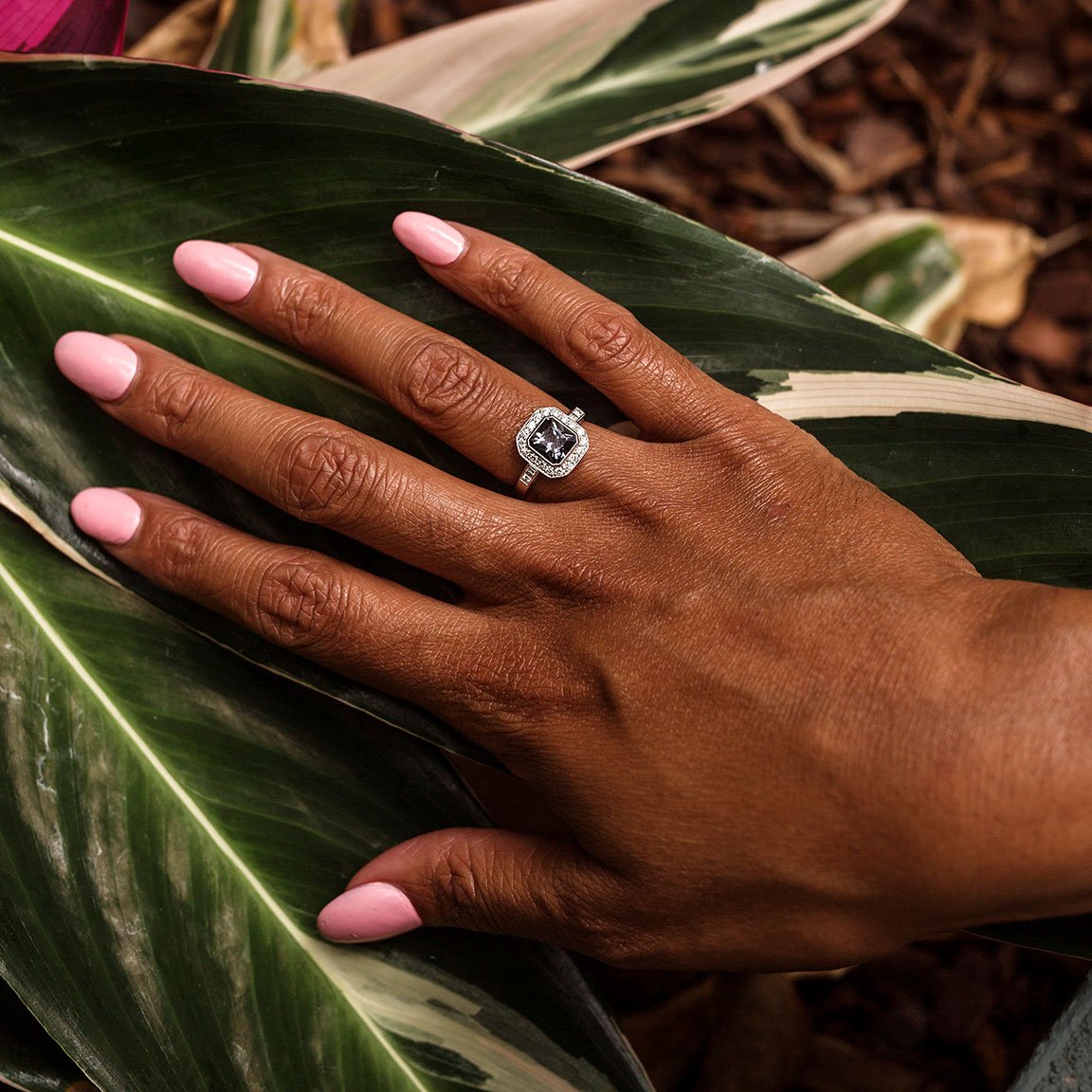 Lennie Spinel & Diamond Ring Ring Imperial Jewellery - Auctions, Antique, Vintage & Estate 