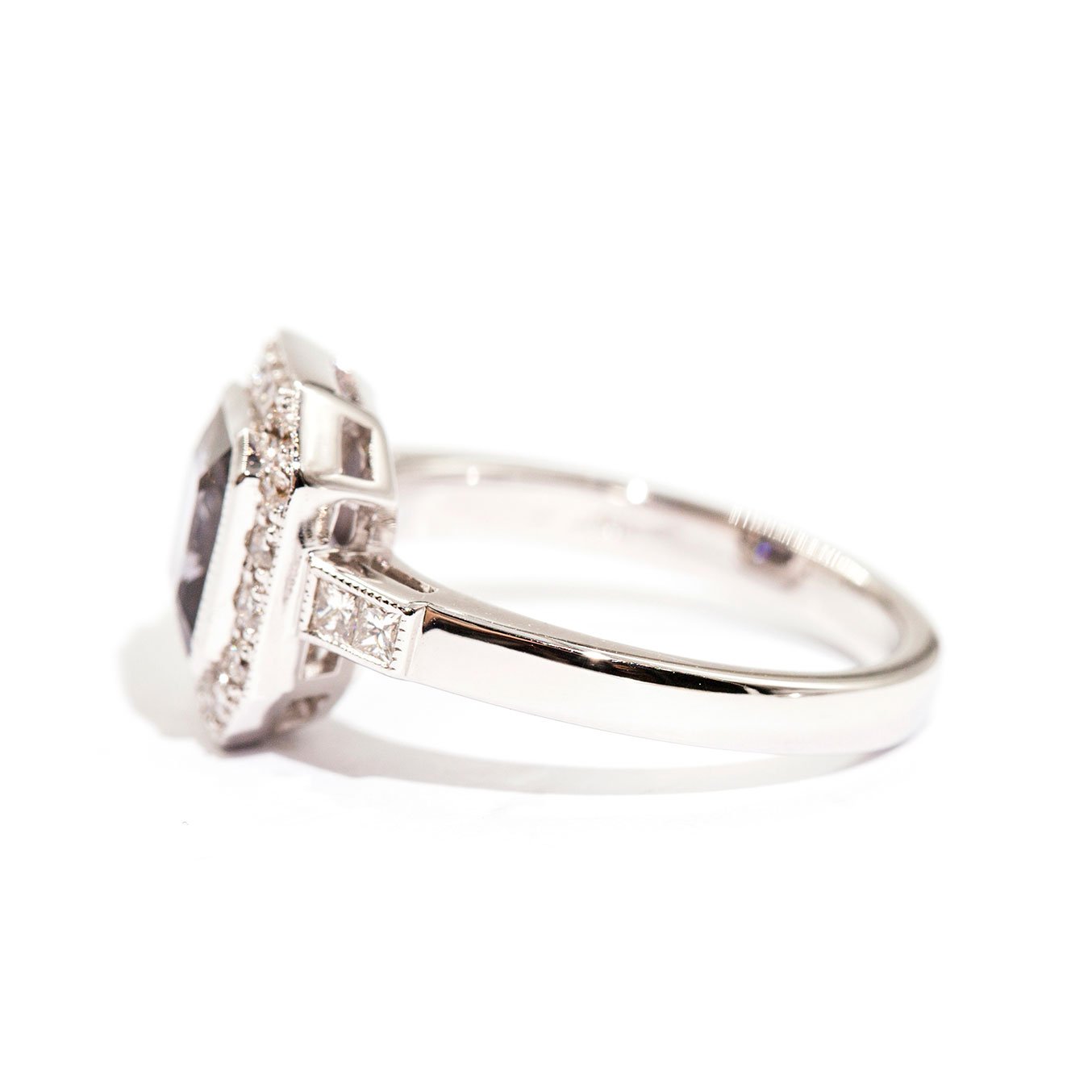 Lennie Spinel & Diamond Ring Ring Imperial Jewellery - Auctions, Antique, Vintage & Estate 