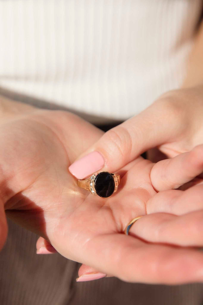 Lottie 1970s Oval Onyx Signet Ring 9ct Gold Rings Imperial Jewellery 