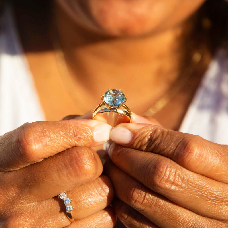 Marcina 1980s 4.11 Carat Aquamarine Solitaire Ring 18ct Gold* CHECK STONE! Rings Imperial Jewellery 