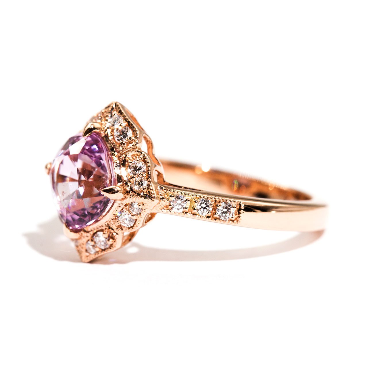 Mika Spinel & Diamond Ring Ring Imperial Jewellery - Auctions, Antique, Vintage & Estate 