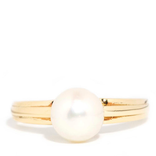 Phoebe Pearl Reeded Solitaire Ring 9K Yellow Gold
