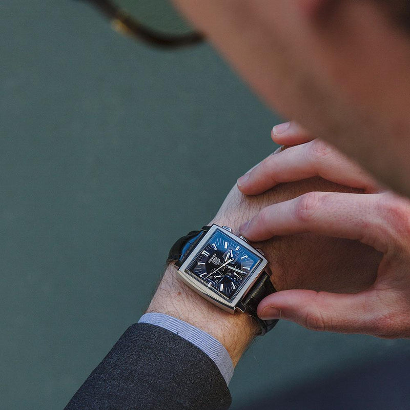 Tag heuer best sale monaco wrist shot