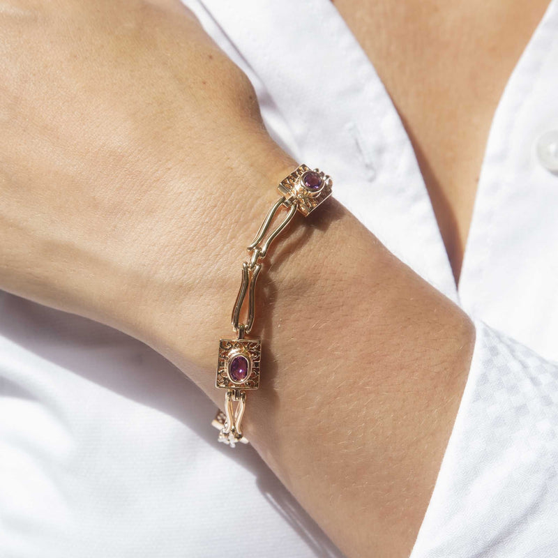 Verity Circa 1990s Amethyst 9ct Gold Gate Bracelet Bracelets/Bangles Imperial Jewellery 
