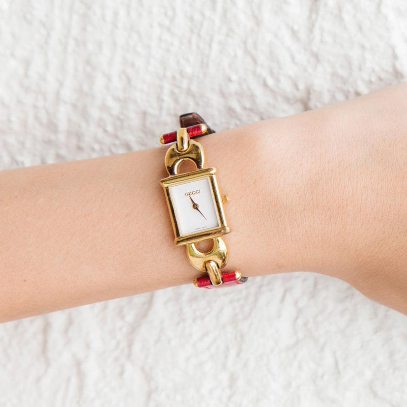 Vintage Gucci Watch 2047L Gold Bracelet on Mercari | Dior jewelry, Gucci  jewelry, Stylish jewelry