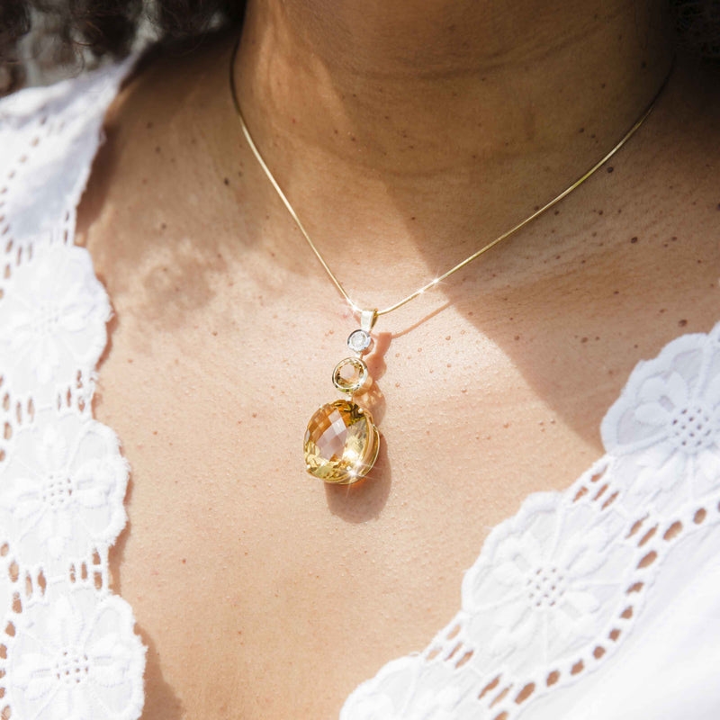 Yara 18ct Yellow Gold Citrine Diamond Drop Pendant* LB $ Pendants/Necklaces Imperial Jewellery 