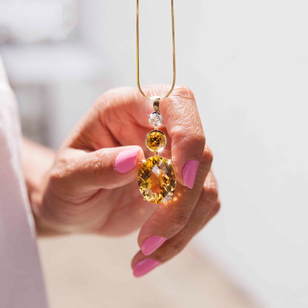 Yara 18ct Yellow Gold Citrine Diamond Drop Pendant* LB $ Pendants/Necklaces Imperial Jewellery 